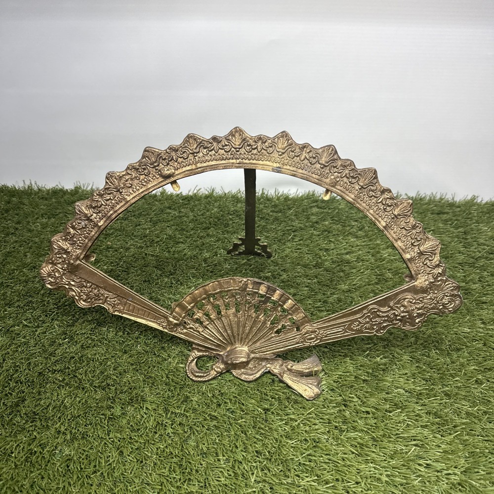 1900’s VINTAGE VANITY MAKEUP BRASS ART ORNATE TABLE MIRROR Missing Mirror