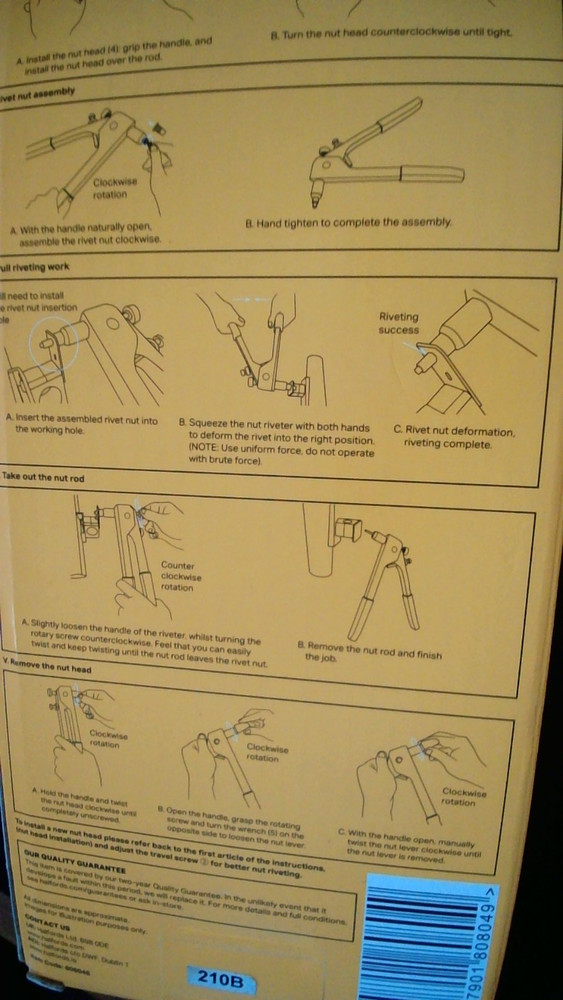Halfords Nut Riveter. Includes 40 Nut Rivets M3, M4, M5, M6 (10 each) Box damage