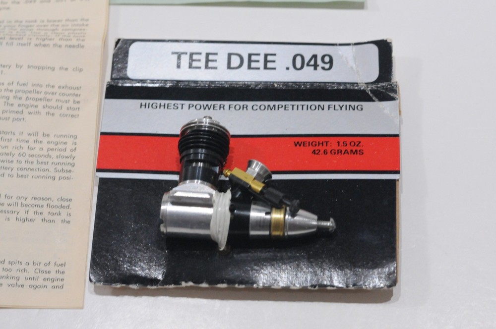 COX TEE DEE 0.49 R/C PLANE ENGINE NEW