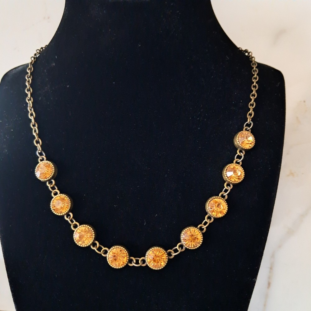 Amber Colored Round Rhinestones Necklace