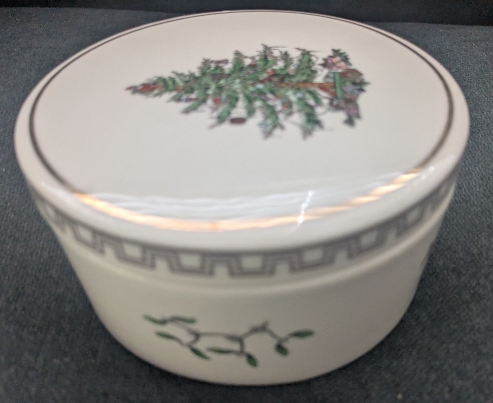 Vintage Christmas Spode Christmas Tree Gold Round Ceramic Lidded Box