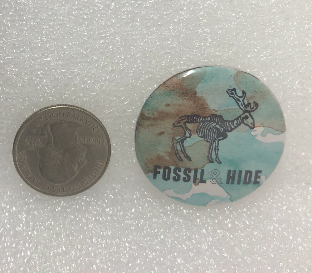 Fossil & Hide Button Pin