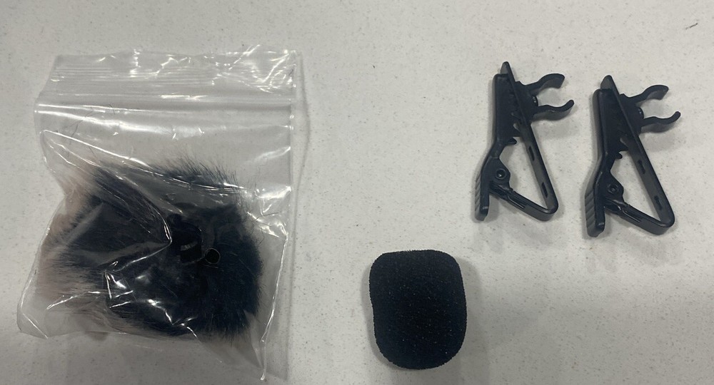 SYNCO G2 Wireless Lavalier Microphone System for Camera Tablet Phone Vlog