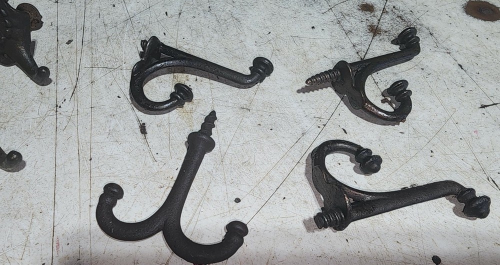 Misc.. Old Coat Hooks Vintage Rustic lot X (9)