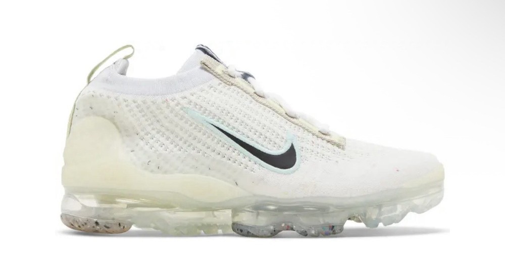 Air VaporMax 2021 FK Mismatched Swoosh Men's Shoes Size 11