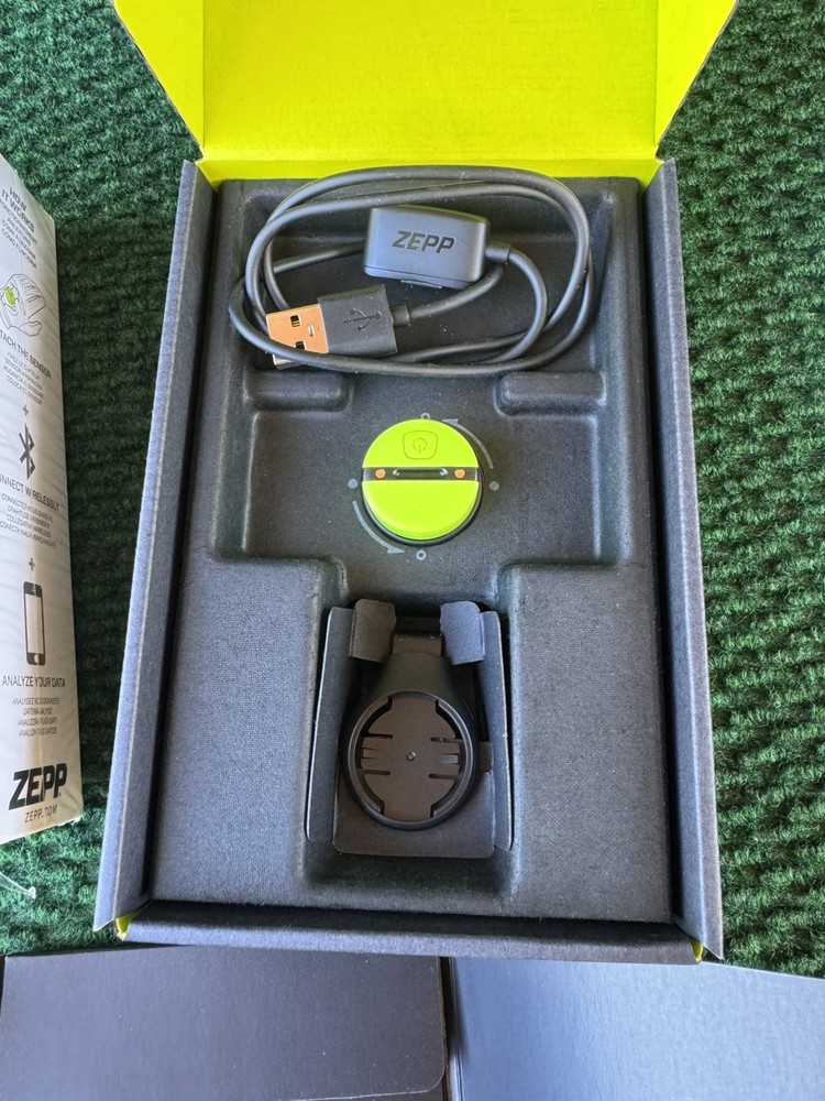 Zepp Golf 2 Kit 3D Swing Analyzer Activity Tracker (ZA2G1NE) *READ INFO*