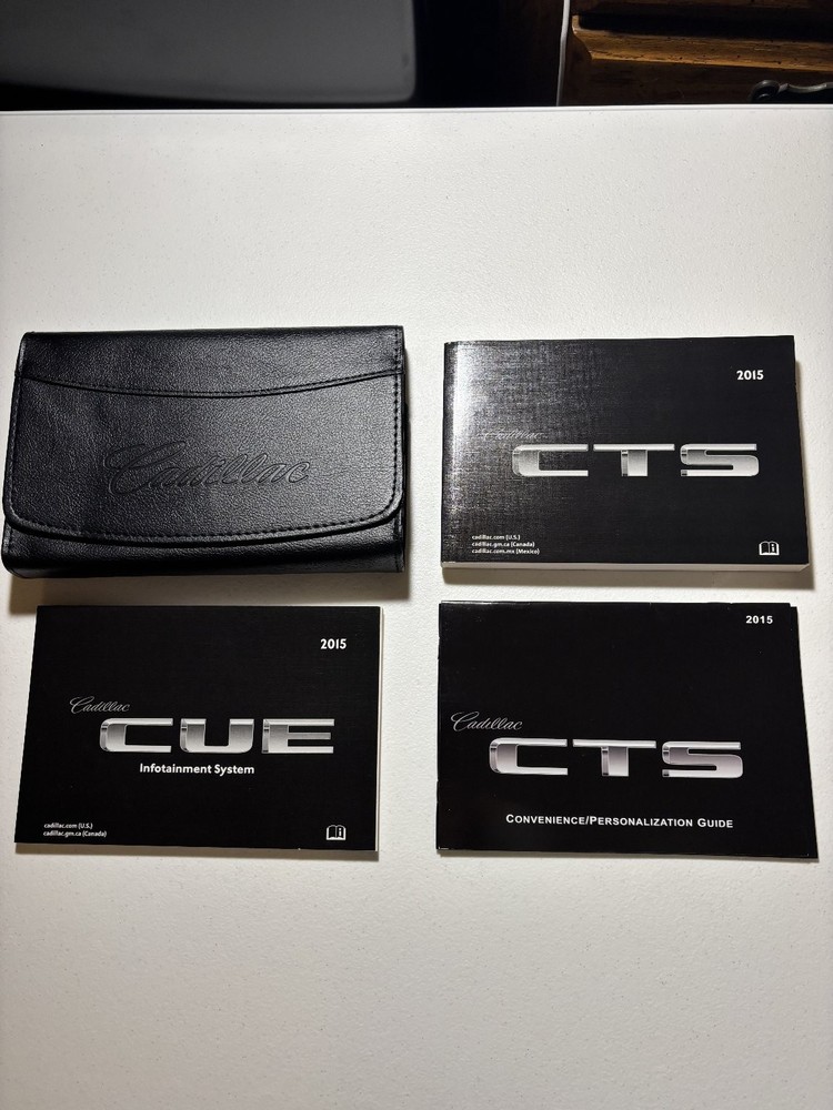 2015 Cadillac CTS Owners Manual's OEM Set