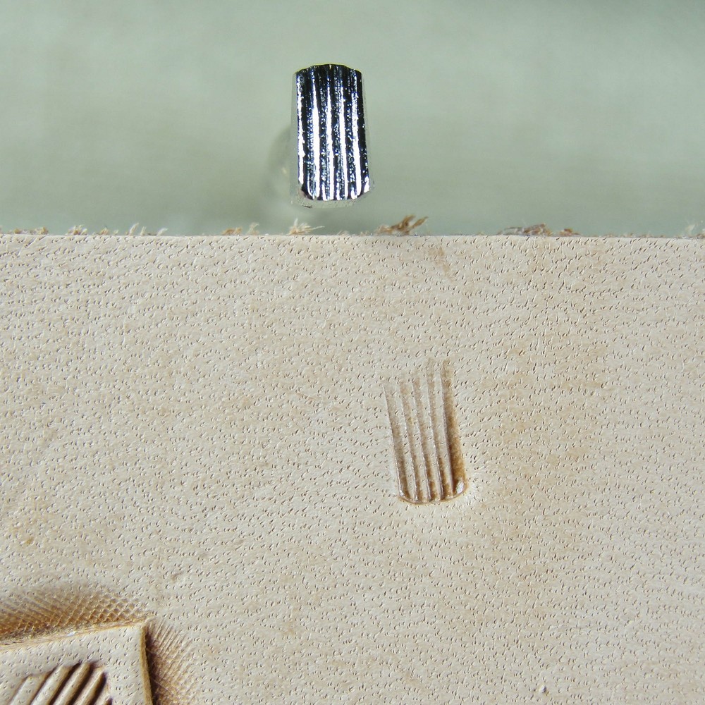 Leather Stamping Tool - #B893 Coarse Lined Beveler Stamp