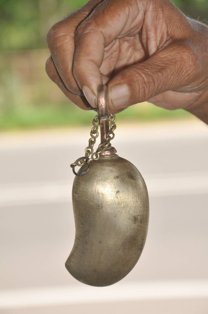 Vintage Brass Handcrafted Mango Shape Solid Powder Box