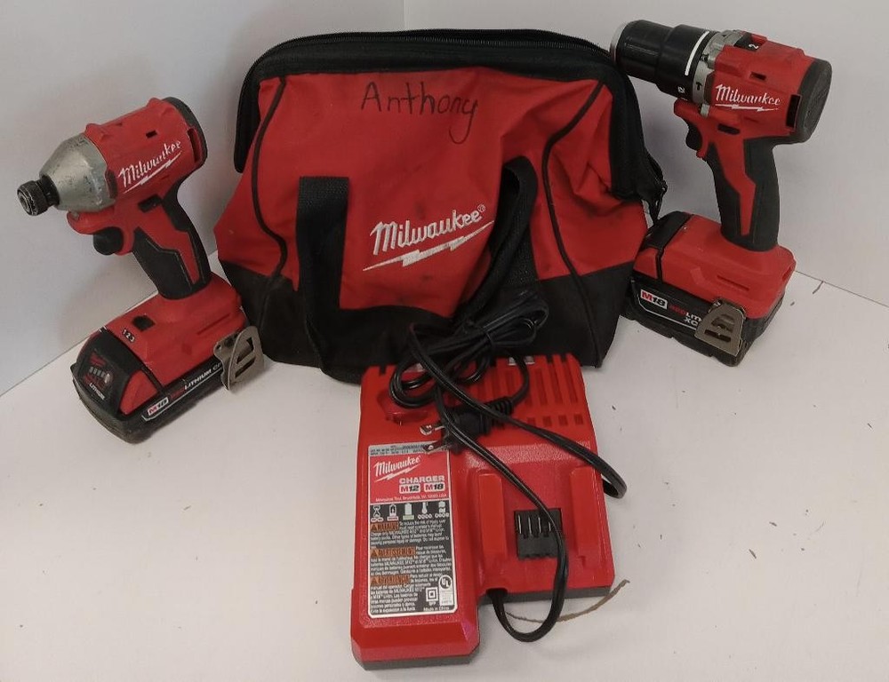 MILWAUKEE TOOLS 2997-22 COMBO KIT (P10022902)