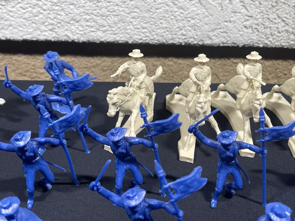 CHERILEA Playset Figures 7th Cavalry And Indians Regiment 60mm 65 PC
