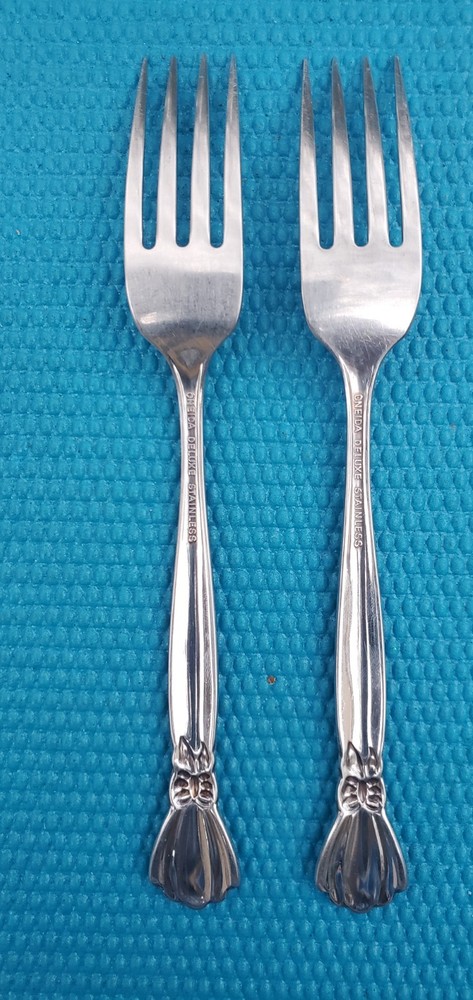 2-Oneida Deluxe ALEXIS DINNER FORKS 7 1/4"