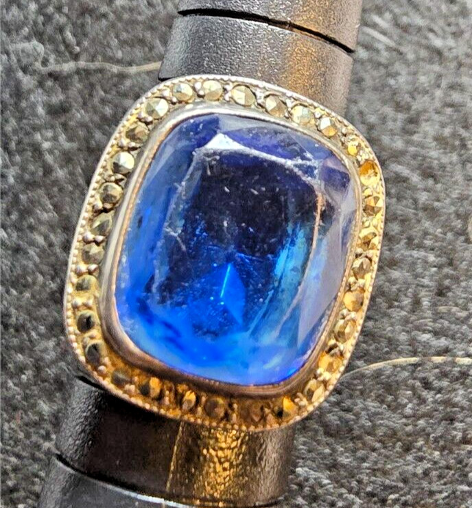 2 VINTAGE SILVER RINGS