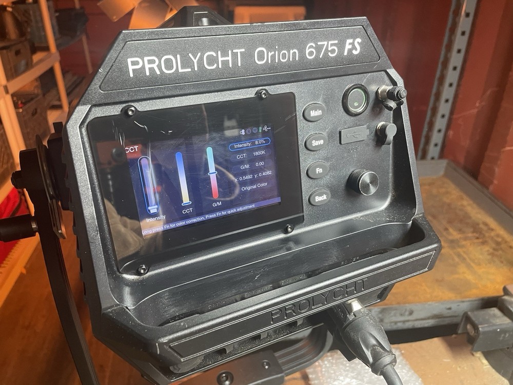 Prolycht 675