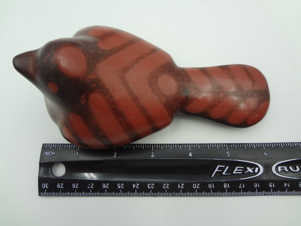 Chulucanas Peruvian Striped Bird Art Pottery - Ernesto V Sanchez