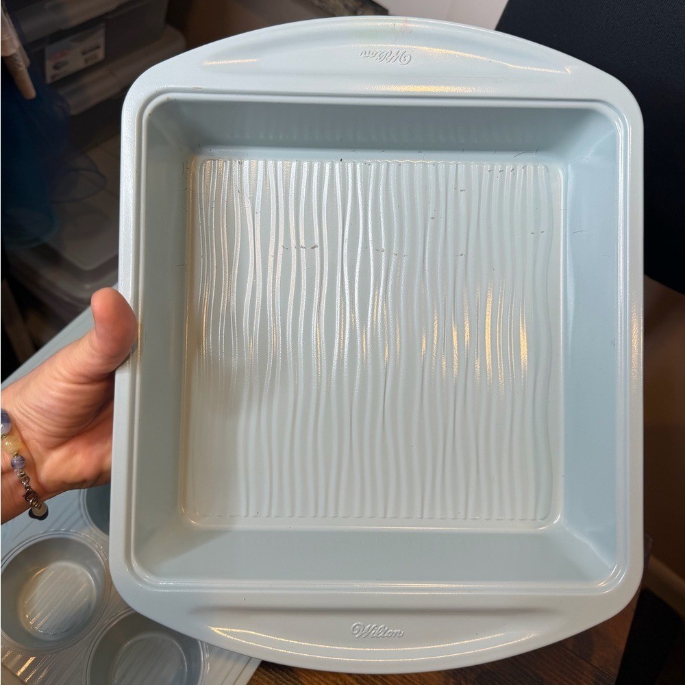 Wilton Texturra Performance Non-Stick Bakeware Set of 3