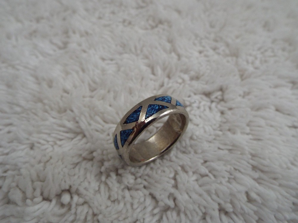 Silvertone Turquoise Stone Inlay Band Ring ~ Size 7 (J38)