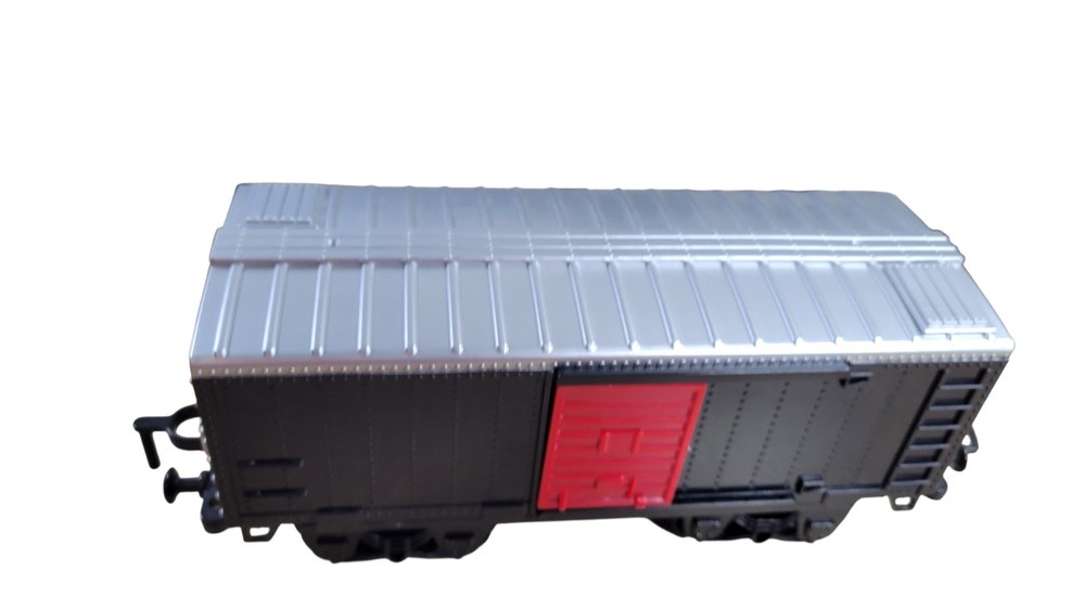 FAO Schwarz Motorized Train Set - Replacement Boxcar