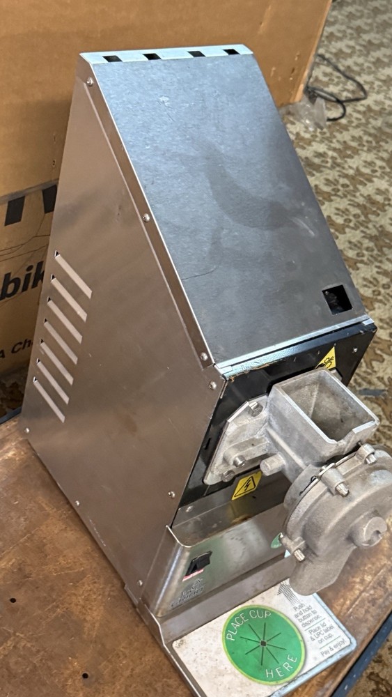 Cornelius RHINO GRIND NG2000 Nut Butter Grinder – Tested – Missing Front Shield