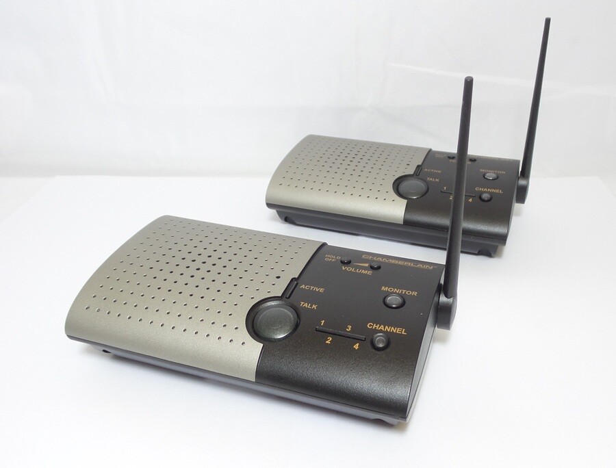 Chamberlain NLS2 Wireless Portable Intercom System - VGC