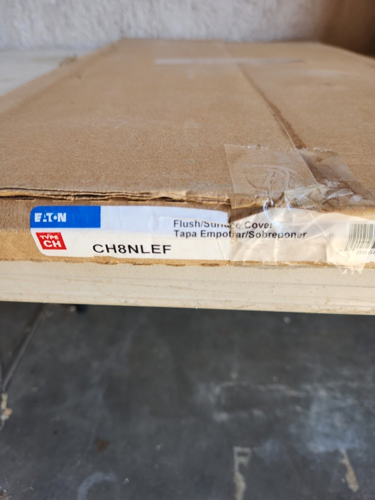 *NOS* Eaton CH8NLEF Surface Cover
