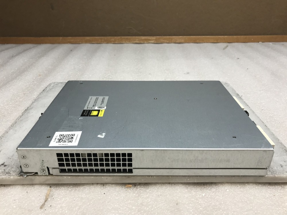 NetApp IOM6 111-00190+B0 SAS Storage Controller Ethernet Server Module