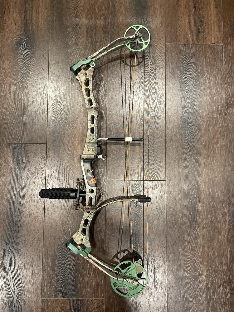 bear archery compound bow right hand