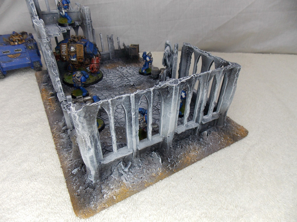 WARGAMING TERRAIN PAINTED BUILDING