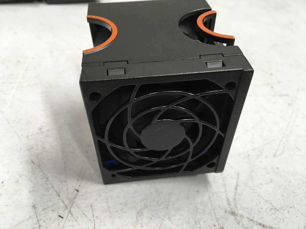00KC676 IBM X3650 M5 FAN