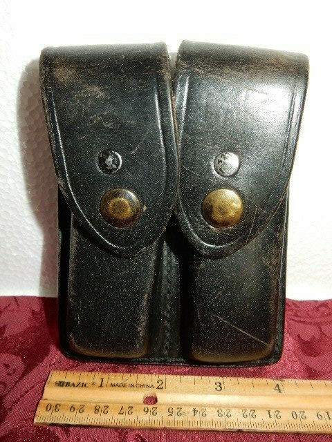 De Santis U41 G6 Leather Double Magazine Holder