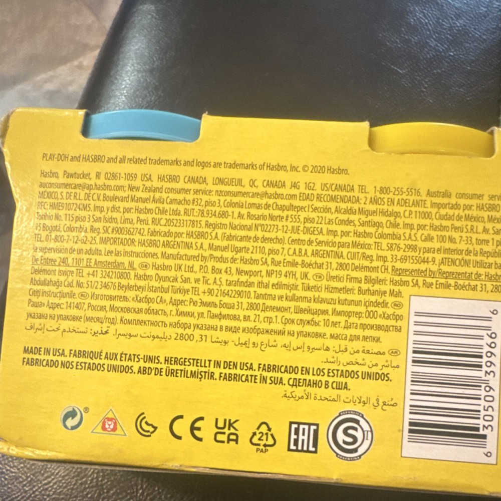 Play-Doh Dinosaurs 4-Pack Modeling Compound Set 2020