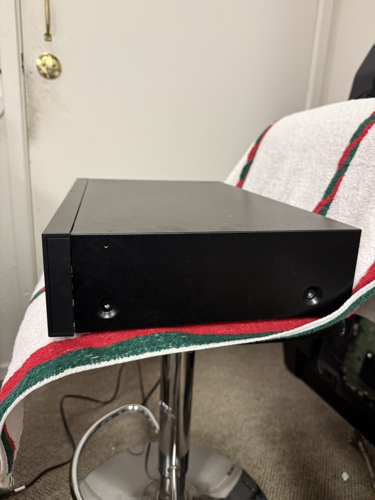 Tascam CD-200SB Professional CD / Solid-State Media Player UNTESTED SOLD AS IS