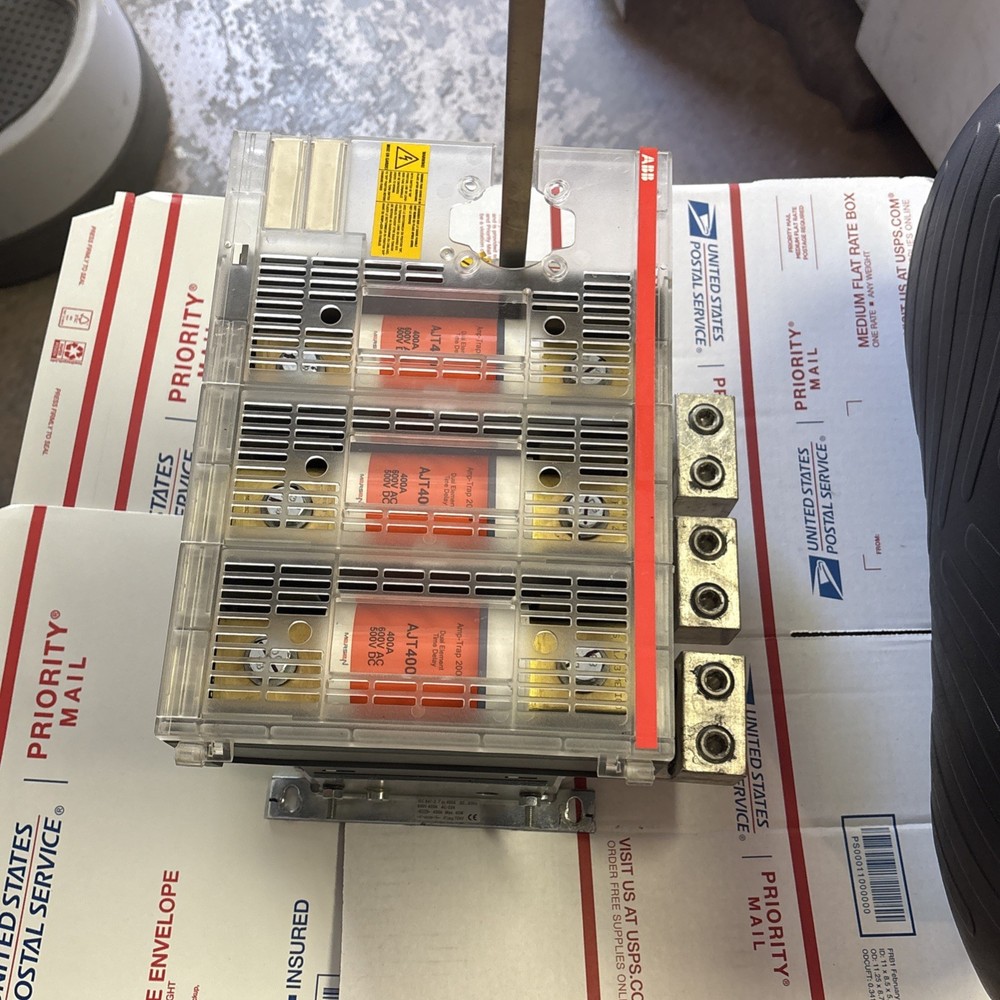 ABB OES400J3 General Purpose Disconnect Switch 600VAC 400A 3Phase