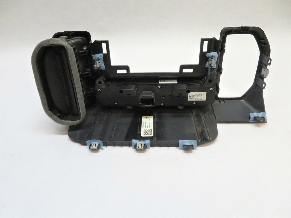 2021 FORD BRONCO CENTER STACK CONTROL PANEL BRACKET OEM M1PT-18K811-AD AIR VENT