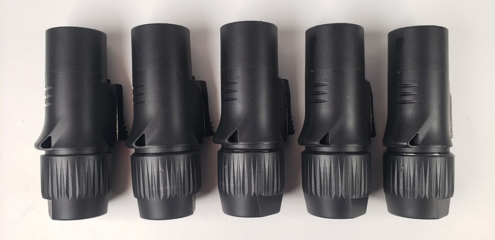 PowerCON True1 NAC3MX style connector