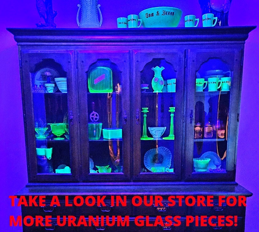 URANIUM GLASS HUNTER FLASHLIGHT U/V 395 WAVELENGTH vaseline depression
