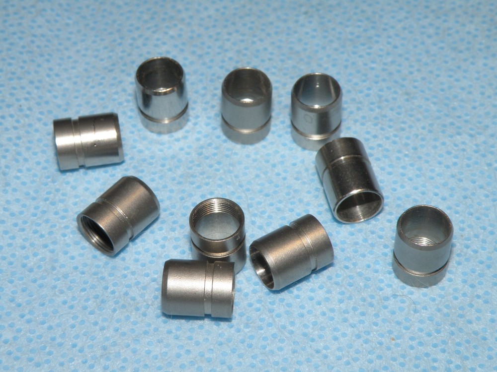 Endoscope light post SLEEVE adapter for PUSH ON fiber light cables