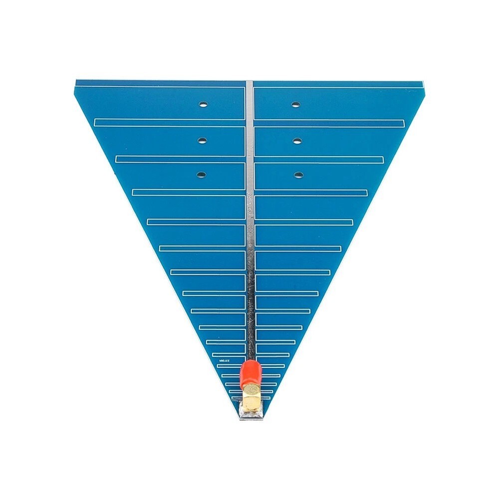 Directional UWB Antenna 800M 6G for Wide Frequency Coverage RF Applications