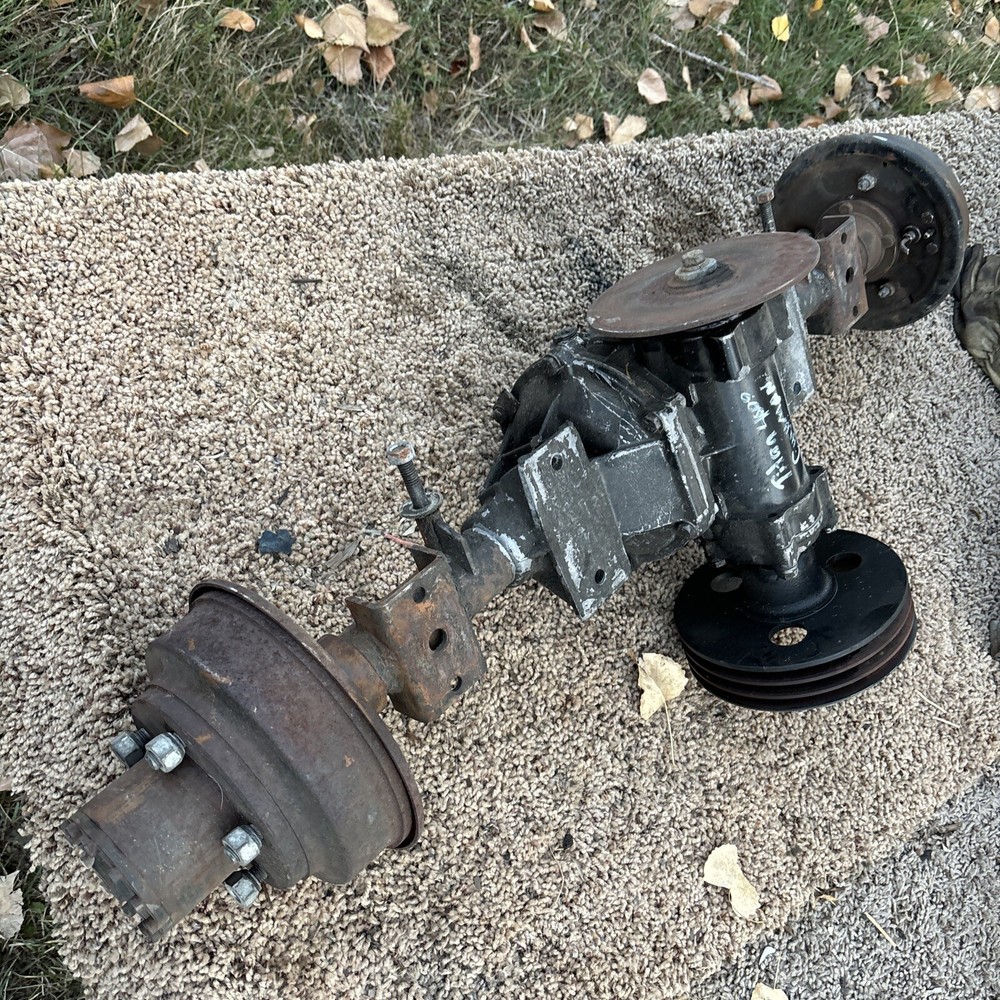 CUSHMAN TITAN Model 4000 Burden Carrier Rest End Transaxle