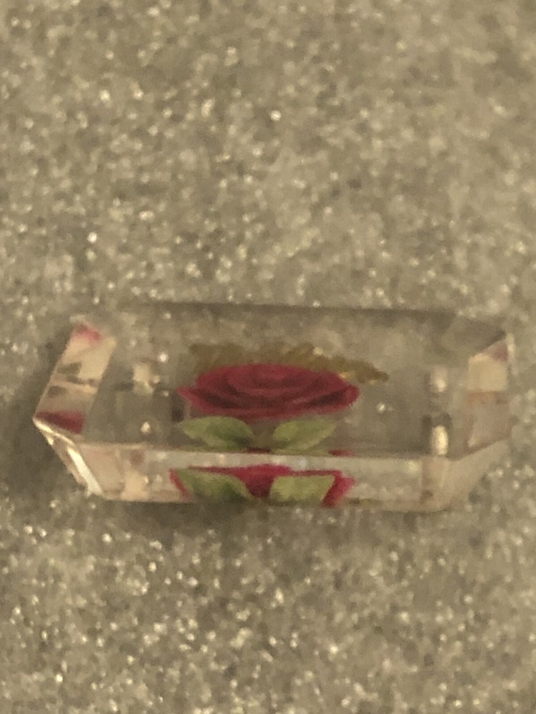 Acrylic Rose for Mother Badge, Button, Pin, Pinback