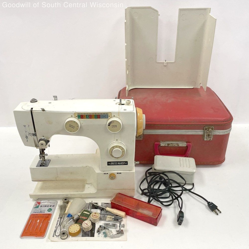 Dressmaker Sewing Machine 2200F ALLYN