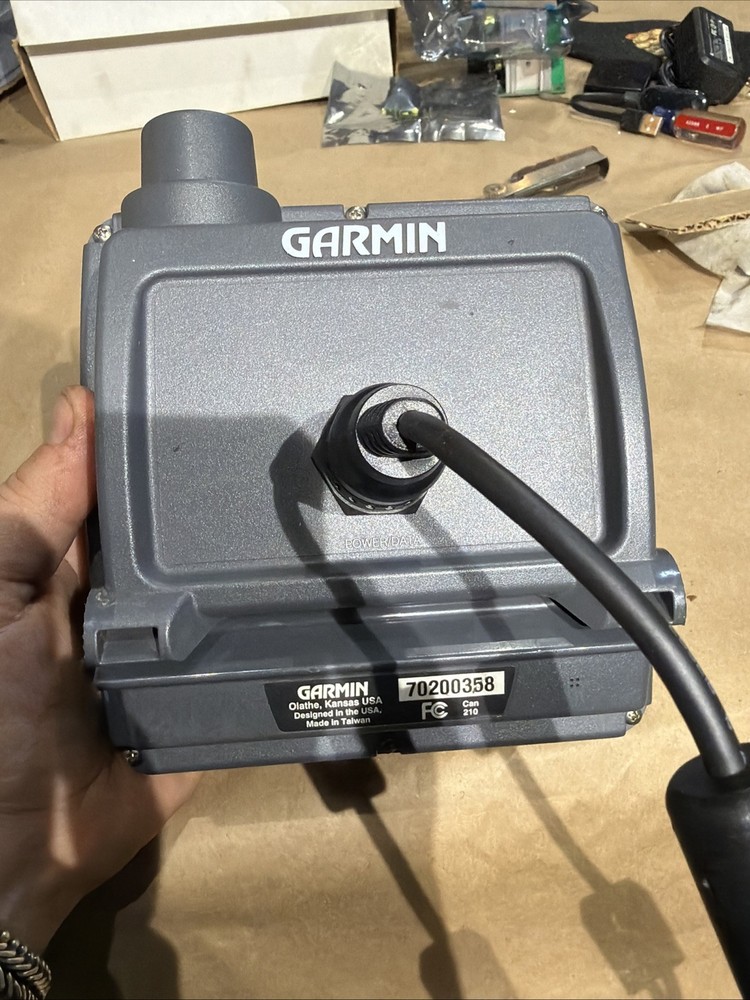 Garmin GPSMAP 392 GPS ChartPlotter Display (TESTED)