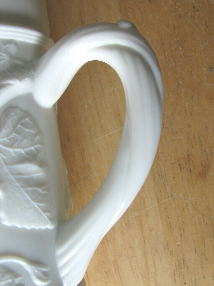 ORNATE VINTAGE MILK GLASS PITCHER HIGH RELIEF GRAPE PATTERN MEDALLION SIDE