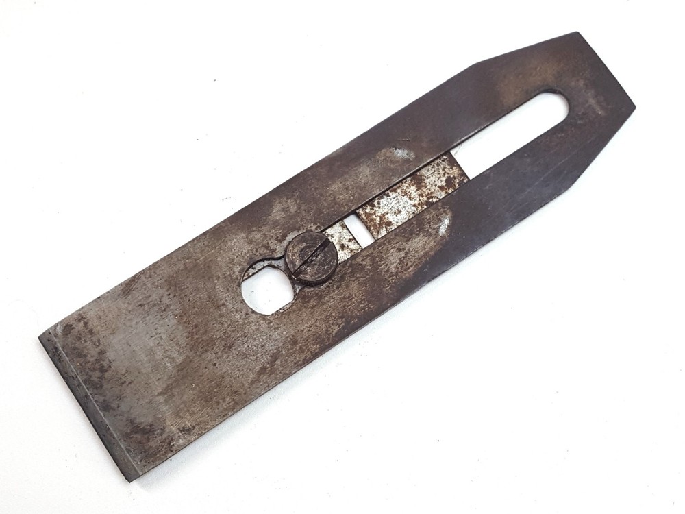 4113 Lakeside; Iron, 2" Wide