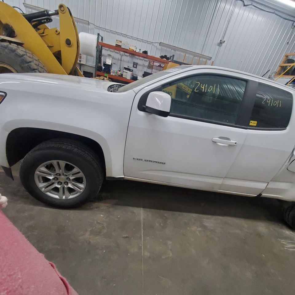 Camera/Projector Camera Front Interior Mirror Mounted Fits 19-22 CANYON 1059926