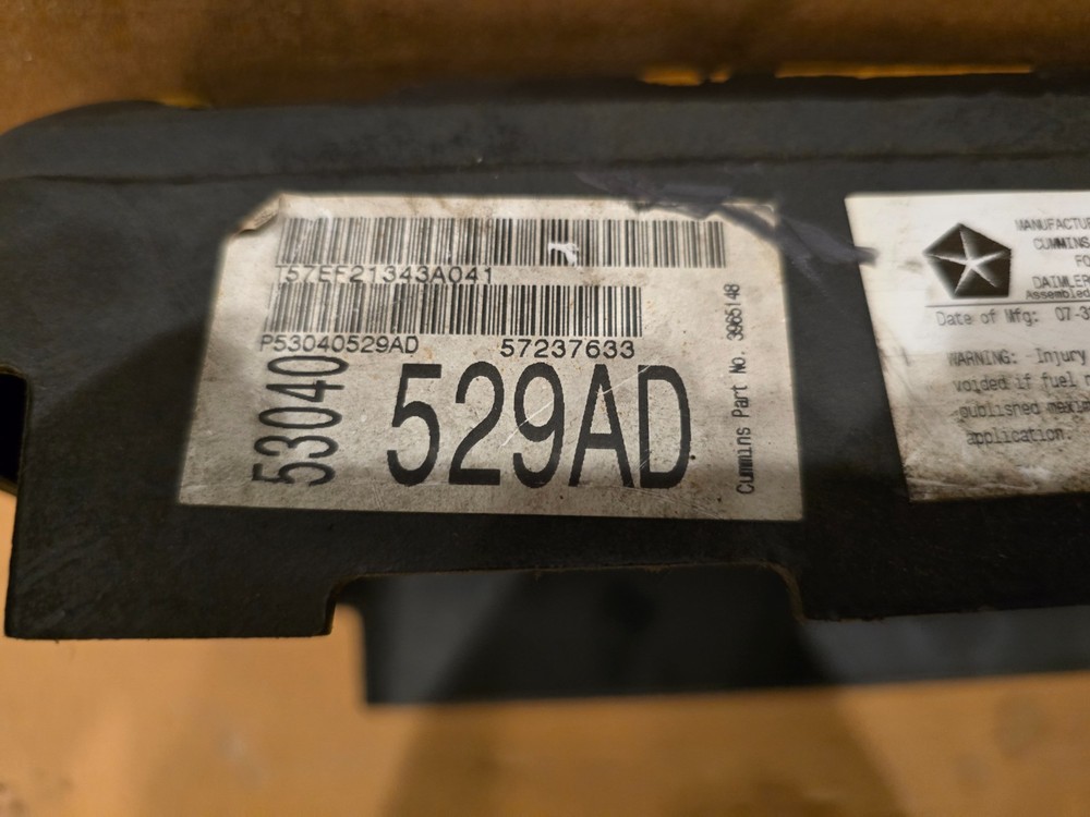 03-07 5.9 CUMMINS ENGINE COVER 53040529AD
