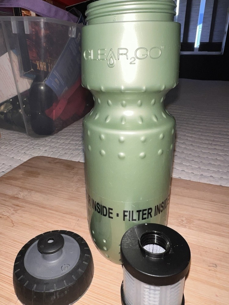 CLEAR2GO FILTER INSIDE FILTERED WATER HYDRATION BOTTLE GREEN