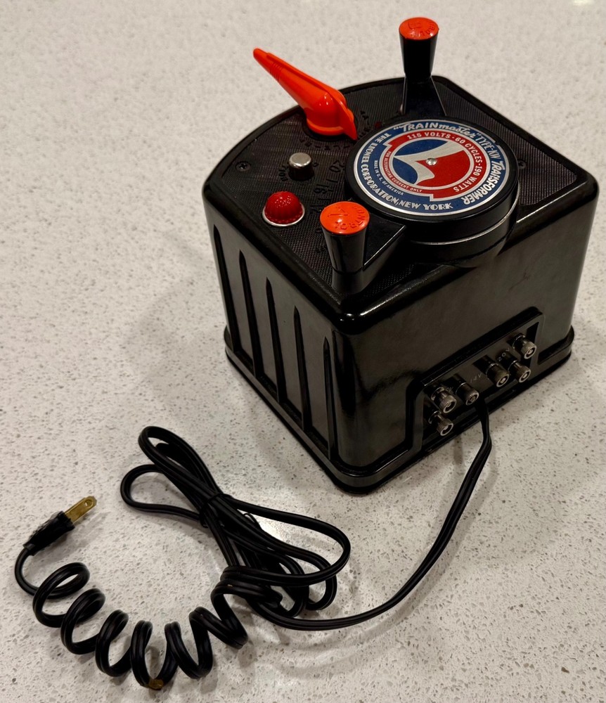 Lionel Trainmaster Transformer Type KW 190 Watts with Box, Cords, and Inserts