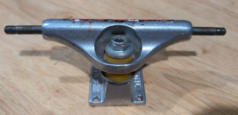 Independent Stage 11 Skateboard Truck