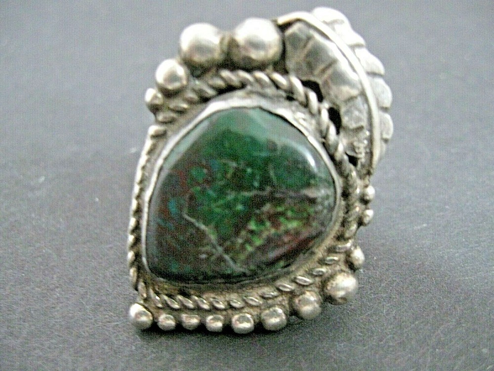 Woman's Native American Ring